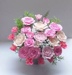 ☆フェルトで作ったピンクのバラの花とカーネーションの花、可愛い花たち☆