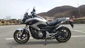 ホンダ　NC700X　ローダウン 走行約82500km　　車検約1年残