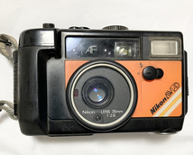 【行董】L35AWAD ニコン nikon フィルムカメラ ピカイチカリブ Lens 35mm ボディーカラー 黒 オレンジ made in Japan AB855ZZS03_画像1