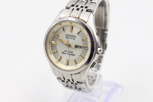 ☆【ト足】CITIZEN シチズン EXCEED エクシード 腕時計 エコドライブ ソーラー アナログ デイデイト H100-T010164 CBZ01ZZH74