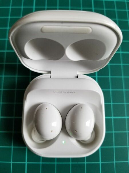 【動作確認済正規品 バッテリー持ち◯美品】SAMSUNG Galaxy Buds2 ホワイト