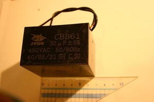 (大)( CBB61 30uF 450V AC 50/60Hz ) 68x68x55mmキャパシター　モーター始動　フィルムコンデンサー　fan capacitor