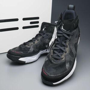 GP6135//試着程度*ナイキ/NIKE*エア ジョーダン 37 PF/AIR JORDAN37 PF/メンズUS9.5/バスケットボールシューズ/バッシュ/靴/DV0747-091