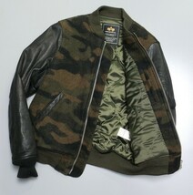 TH3023◇ALPHA INDUSTRIES アルファ MA-1 迷彩柄 袖レザー/羊革 フライトジャケット 中綿 ブルゾン カーキ×ブラック系 メンズ_画像3