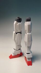 HG 1/144 AGE-1 ガンダムAGE-1 ノーマル　脚部　ガンプラ 完成品 ジャンク