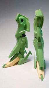 HGUC 1/144 パラス・アテネ (機動戦士Zガンダム)　脚部　ガンプラ 完成品 ジャンク