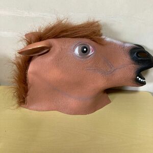 馬被り物　馬マスク パーティグッズ 仮装