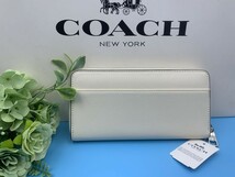 コーチ COACH 長財布 財布 レディース スヌーピー ホワイト白 プレゼント 贈り物 ギフト ジップ 新品 未使用 ファッション F53773 C102_画像3