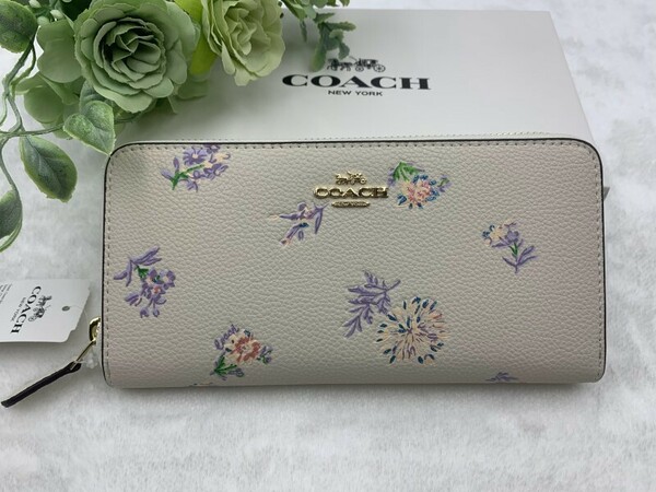 コーチ COACH 長財布 財布 花柄 フローラル レディース プレゼント 贈り物 ギフト　ロング ジップ 新品 未使用 ファッション F69832 A333