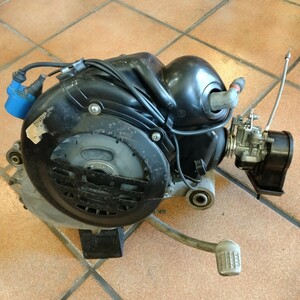 Vespa 50s 1000 kilo indoor keeping car from removed. engine full set 