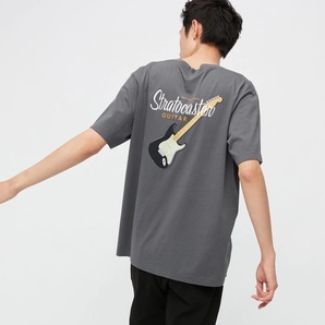 未使用 新品 タグ付き  FenderStratocaster フェンダー ストラトキャスター Ｔシャツ UNIQLO ユニクロ 紳士XL チェスト104-112cmの画像3