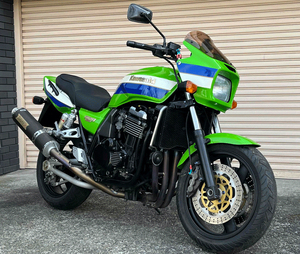 カワサキ ZRX1100 1998年 奇跡の7453Km ZRT10C ローソンカラー　個人出品