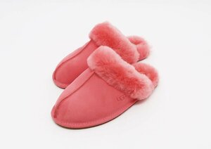 * unused [UGG UGG ]s Cafe to2 mouton room shoes 1106872 pink 23cm