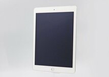 ◇【au/Apple】iPad 第5世代 Wi-Fi+Cellular 32GB MP1L2J/A タブレット シルバー_画像2