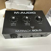 T380/【中古品】オーディオエンターフェイス M-AUDIO M-TRACK SOLO _画像3