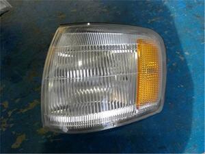  Toyota original Crown { GS130G } left clearance lamp P60405-24002752