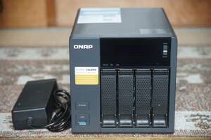 QNAP TS-453A 4ベイ NAS（Intel Quad-Core Celeronモデル）（中古、現状渡し） QTS5.1 