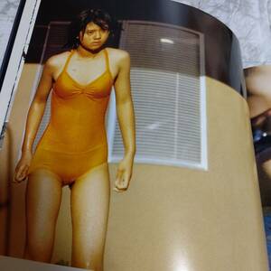 【折り込みポスター付き】薬師丸ひろ子写真集 フォトメモワール 愛蔵版写真集