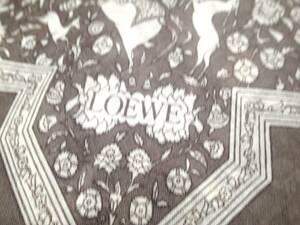 LOEWE.ロエベ.大判ショール130ｘ135・薄手.馬に乗る人.花.鹿文様.美品中古使用感全く無