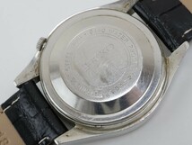 2403-594 セイコー オートマチック 腕時計 SEIKO 7625 8140 スポーツマチック 820 17石 日付 銀色文字盤 レザーベルト_画像6