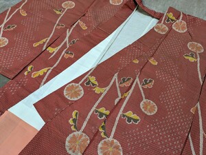 アンティーク 着物 和装 和服 和柄 レトロ柄 花柄 オレンジ色系 赤色系 リメイク 素材 材料 古布 中古品 コレクション 奈良発 直接引取り可