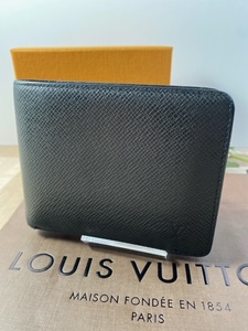 LOUIS VUITTON/ルイヴィトン タイガ 三つ折り財布 ブラック　送料無料　匿名発送