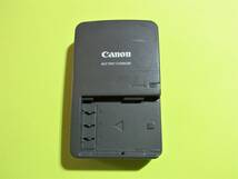 【即決】 Canon キャノン 【純正品】 　充電器　CB-2LW 　NB-2L NB-2LH 用　動作品　2._画像1