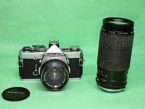 オリンパス　OM-1 ／ズイコー　オートS F1.8 50mmレンズ付　＋　SIGMA ズームレンズ　OMマウント　F4.5-F5.6 75mm−300mmレンズ(絞り不動)