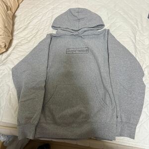 Supreme KAWS Chalk Logo Hooded Sweatshirt Grey シュプリーム パーカー カウズ Mサイズ 中古美品格安１円から