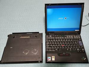 【ジャンク】ThinkPad X32 2672-M8J(PentiumM 745 1.8GHz/RAM1GB) + ウルトラベースX3 + 予備部品用X31