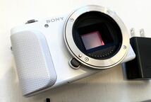 Sony NEX-3N デジタルミラーレス一眼　ホワイト ボディのみ　動作確認済_画像2