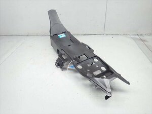 β240301-b ヤマハ YZF-R25 ABS YZF250 RG10J (H29年式) 純正 リアインナーフェンダー リアフェンダー 破損無し！