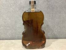 13308 1円〜 未開栓美品 SUNTORY ROYAL サントリー ウイスキー ローヤル 楽器 バイオリン型ボトル 700ml 43度_画像6