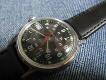 1972年製 TIMEX タイメックス MADE IN GREAT BRITAIN ブラックダイヤル ミリタリー ブリティッシュウォッチ 英国手巻腕時計 稼働品_画像4