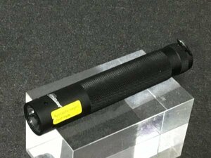 未使用品　Ledlenser Vキューブ　ブラック　小型マグライト　専用ポーチ付き　OPTー7840BK