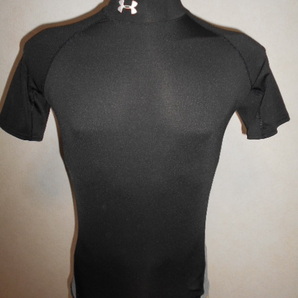 UNDEA ARMOUR アンダーアーマー 半袖トレーニングネックシャツ フィットネスインナーシャツ黒グレーMD NO,MSC3089の画像1