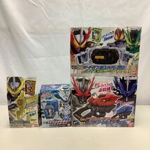 44 【訳あり品】【ジャンク品】仮面ライダー セイバー 変身ベルト DX 光剛剣最光&聖剣サイコウドライバー 他 特撮おもちゃ セット（160）_画像3