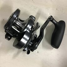 73 中古品 SHIMANO シマノ オシアジガー Fカスタム 2001NRHG ベイトリール (60)_画像3