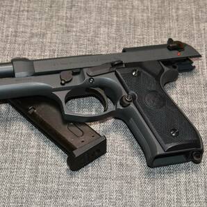 WA（ウエスタンアームズ） U.S.9mm M9（パーフェクトバージョン・ヘビーウェイト）の画像3