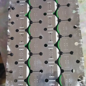 新品同等 リン酸鉄リチウムイオンバッテリー LiFePo4 26650 3.2v 3000mAh 村田製作所 安心の日本製 ４直列7並列 合計28本 １２v仕様の画像7
