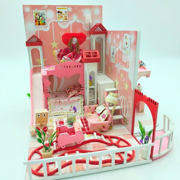 ドールハウス完成品 ミニチュアハウス ピンク 可愛い 部屋 女の子部屋 人形 インテリア ライト付き