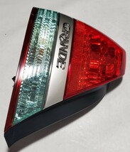 トヨタ マークII・JZX110 純正 後期 テールランプ/テールライト ASSY 左 パネル付[1C0・シルバー] 美品 ガレージ保管車 GX110/GX115/JZX115_画像3