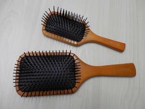 2本セット アヴェダ パドル ブラシ 大きい方と小さい方の2本セット 正規品 aveda ヘアブラシ パドルブラシ パドル ブラシ 【A217】