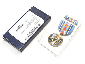 米軍実物 記念メダル GLOBAL WAR ON TERRORISM EXPEDITIONARY MEDAL 陸軍 海兵隊 勲章 F979