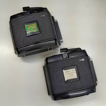 ★ MAMIYA　JAPAN　PROS　などと記された カメラ 関連用品 ??　画像の２個セット　ジャンク出品　１円スタート　マミヤ　camera related_画像2