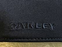 【未使用品】47F★OAKLEY オークリー キャップ 帽子 CAP 上品で高級感のあるネイビーの伸縮素材にメタル製ロゴ♪《伸縮前56㎝～59㎝位迄》_画像7