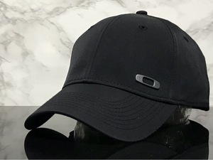 【未使用品】47B★OAKLEY オークリー キャップ 帽子 CAP 上品で高級感のあるブラックの伸縮素材にメタル製ロゴ♪《伸縮前56㎝～60㎝位迄》