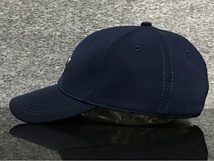 【未使用品】62D★OAKLEY オークリー キャップ 帽子 CAP 上品で高級感のあるネイビーの伸縮素材にメタル製ロゴ♪《伸縮前56㎝～60㎝位迄》_画像3