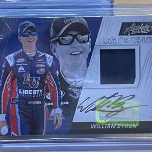 2017 Panini Absolute Racing WILLIAM BYRON 直筆サイン Relic カード NASCAR オンカード Autoの画像1