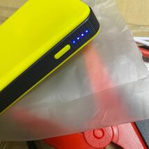 未使用品 ジャンプスターター 車用バッテリー 車用エンジンスターター 12000mAh 12V モバイルバッテリー 急速充電防災 緊急始動 PSE認証済_画像2